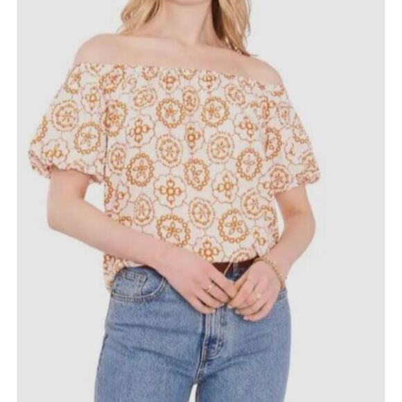 NWT $59 Vince Camuto Off-Shoulder Puff Sleeve Blouse, Orange/Ivory, Women’s XS - Picture 1 of 8
